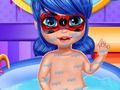 Joc Baby Ladybug Duș distractiv  on-line
