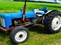 Joc Puzzle cu tractor pe o fermă  on-line
