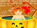 Joc Micul bebeluș Halloween Scăldat  on-line