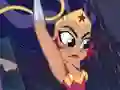Joc DC Super Hero Girls: Super Late on-line