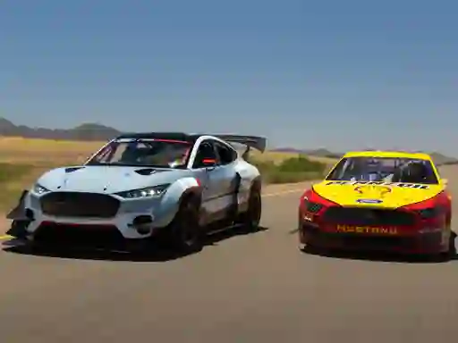 Joc Drifting Mustang Slide on-line