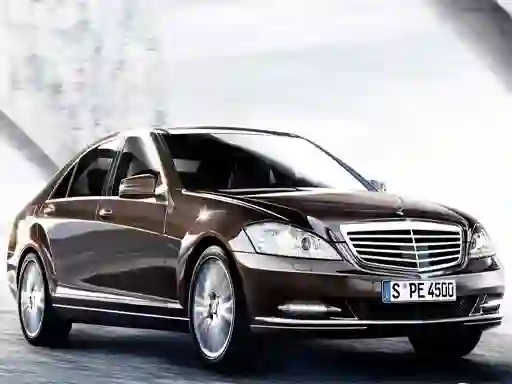 Joc Luxury Sedan Suzzle on-line