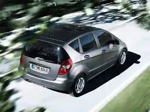 Joc A Class Sedan Puzzle on-line