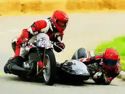 Joc Sidecar Racing Puzzle on-line