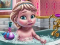 Joc Baby Ice Queen: distracție sub duș  on-line