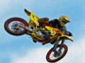Joc Crazy Motocross sare Jigsaw on-line